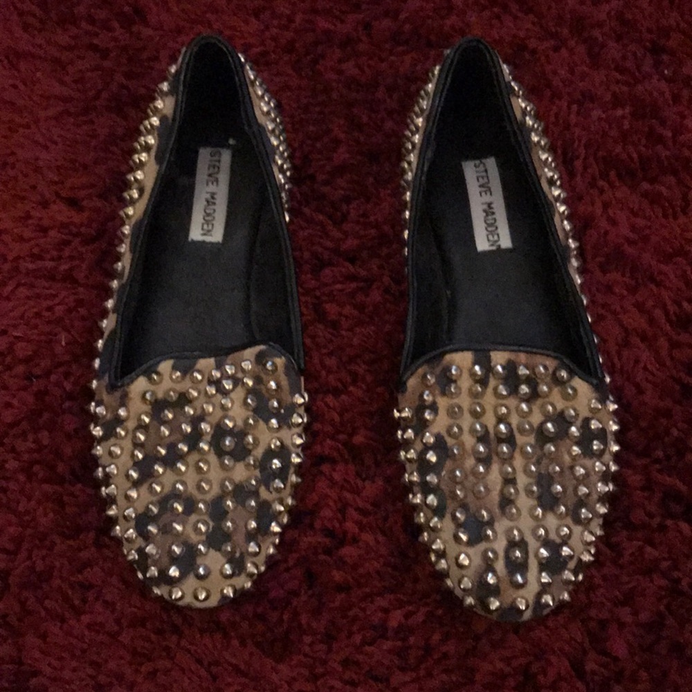 Steve madden studded leopard flats 🐆